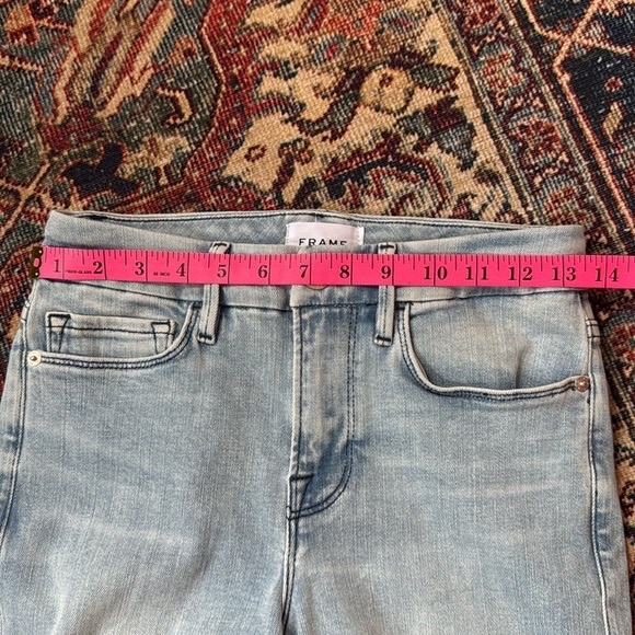 Frame Le Crop Mini Boot in Light Wash - Picture 8 of 8